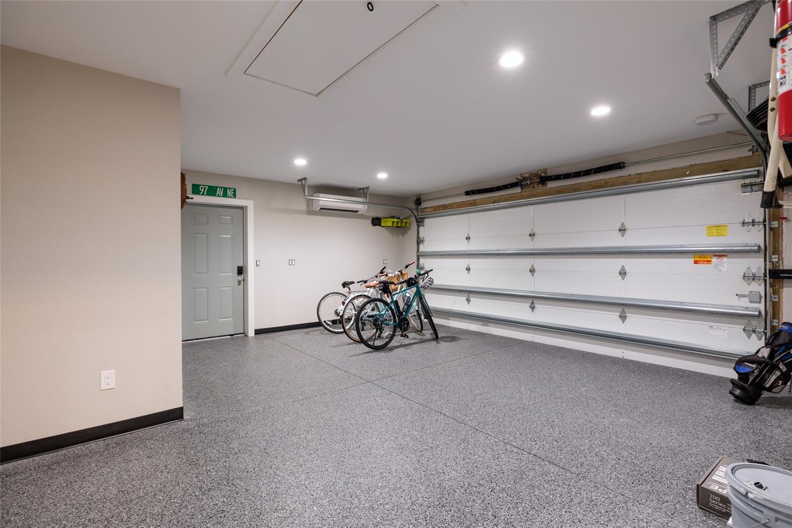 RIVIERA NORTH THE 1ST ADD - Residential