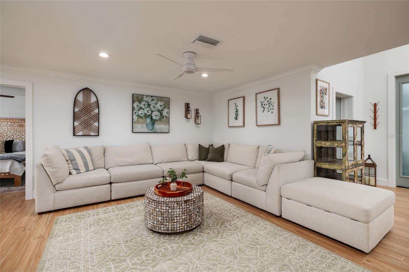 RIVIERA NORTH THE 1ST ADD - Residential