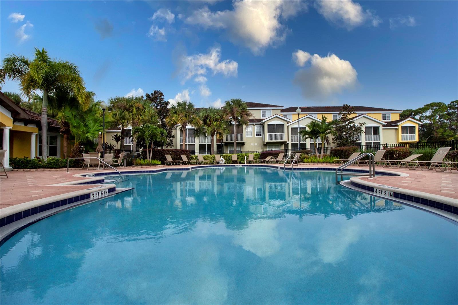 LAS PALMAS OF SARASOTA - Residential