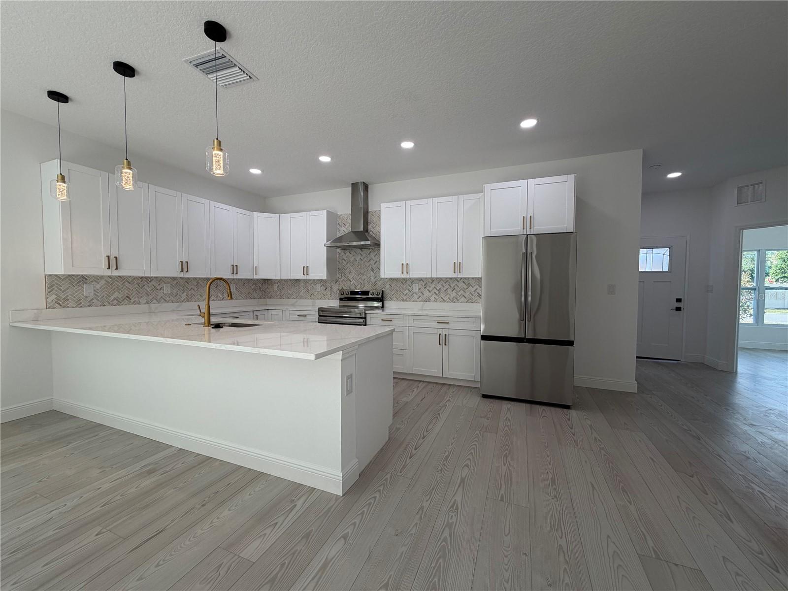 1607 ILLINOIS STREET