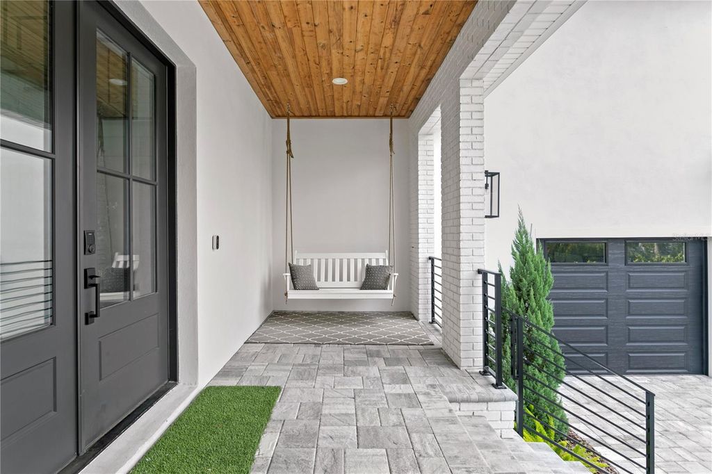 Photo of 3007 S West Shore Boulevard, Tampa, FL 33629 (MLS # TB8483361)