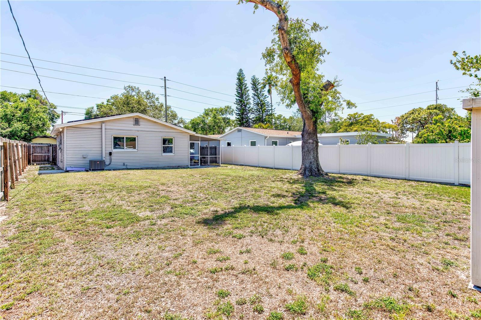 LAWRENCEVILLE - Residential