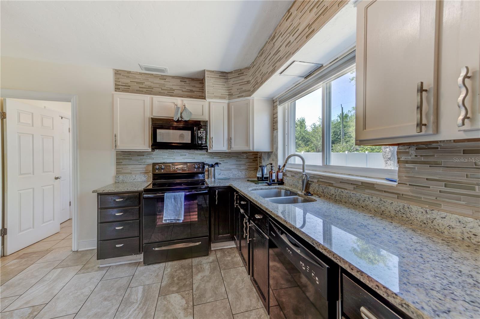 LAWRENCEVILLE - Residential