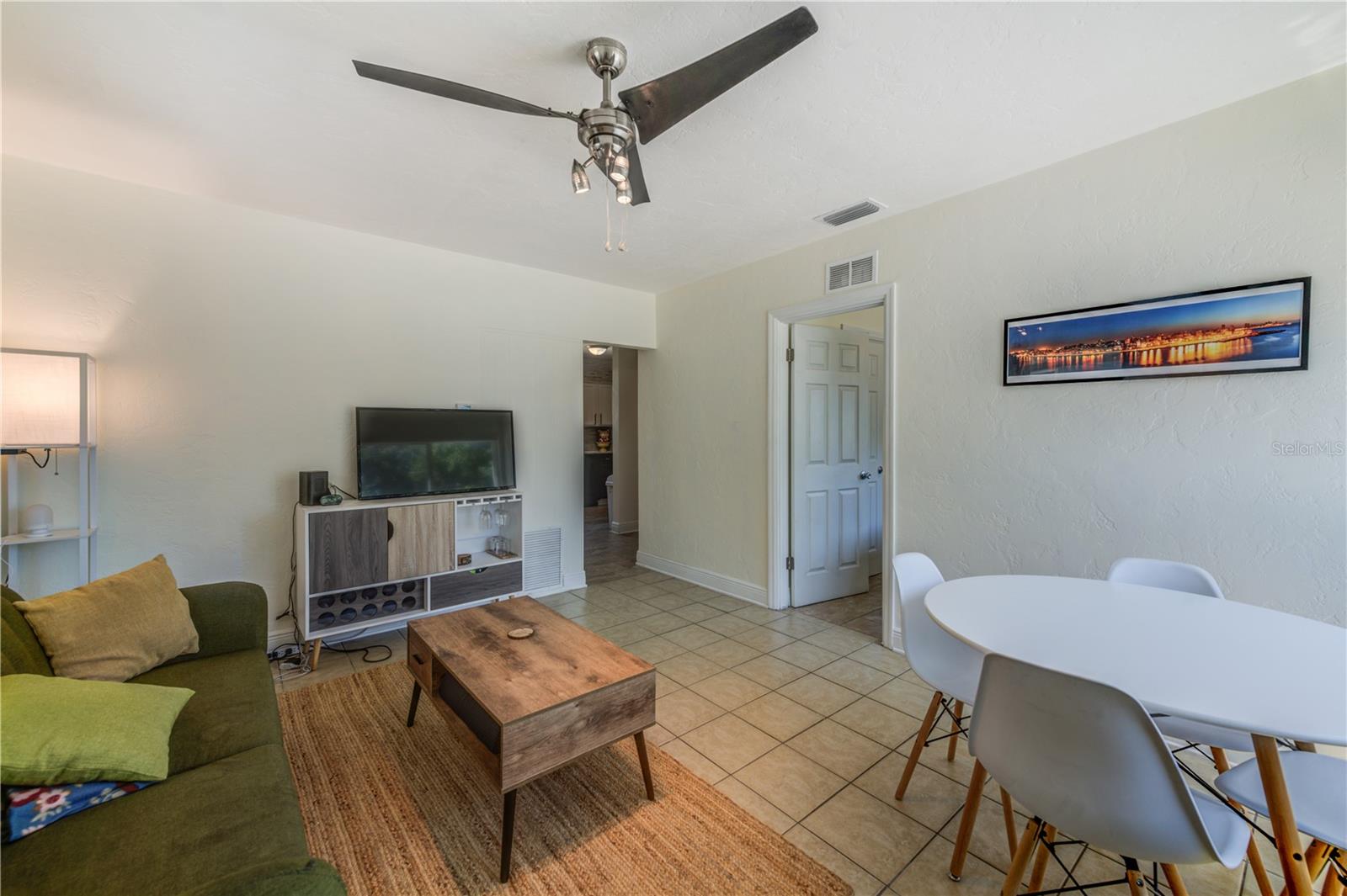 LAWRENCEVILLE - Residential