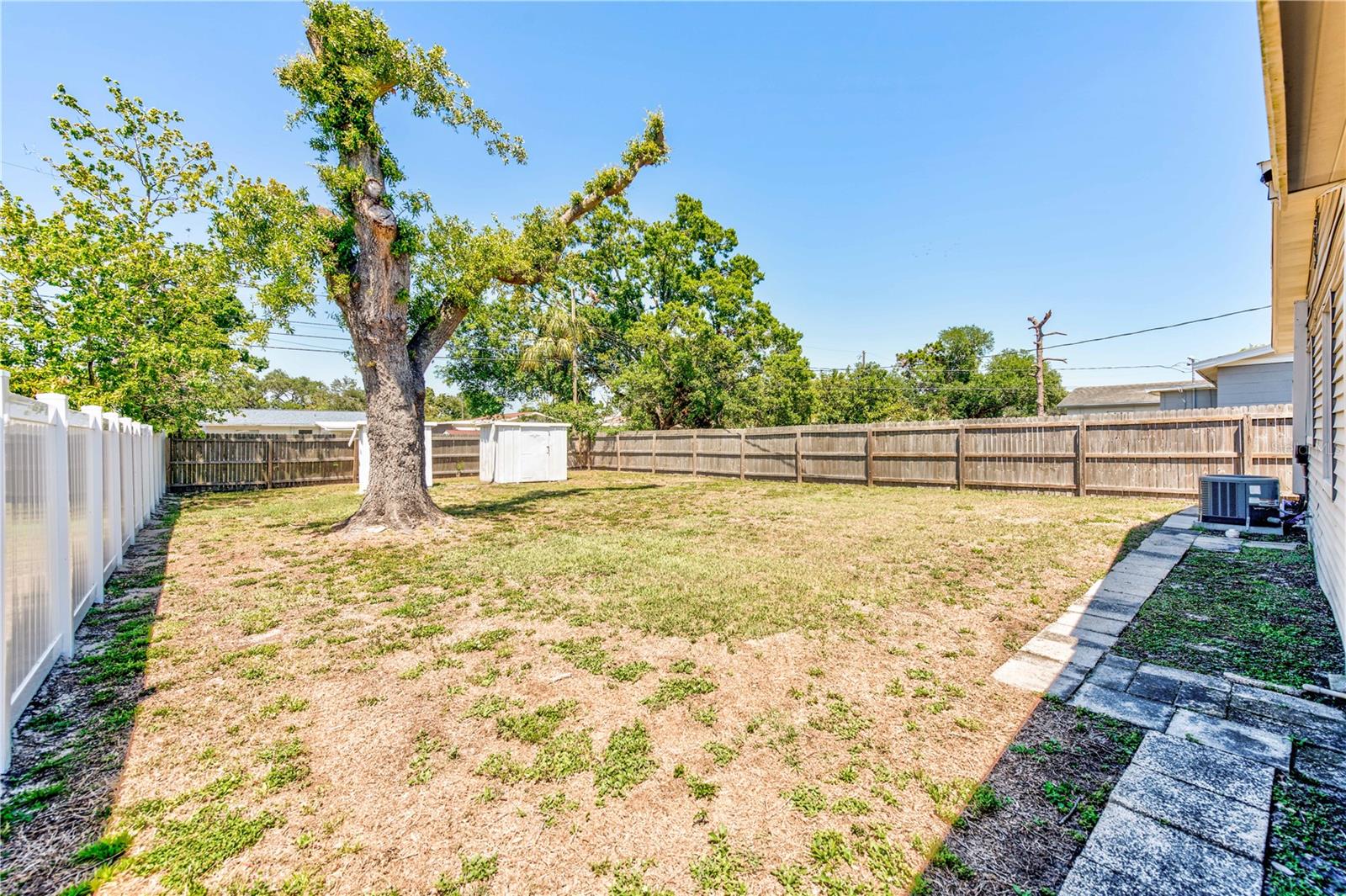 LAWRENCEVILLE - Residential