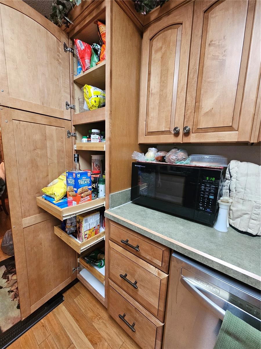 FROM NE COR OF SEC RUN S 04DEG 20 MIN50SEC W 330 F - Residential