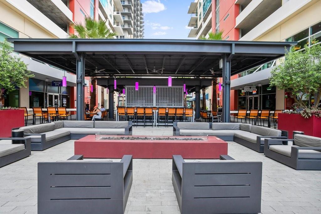 1120 E KENNEDY BOULEVARD 1020