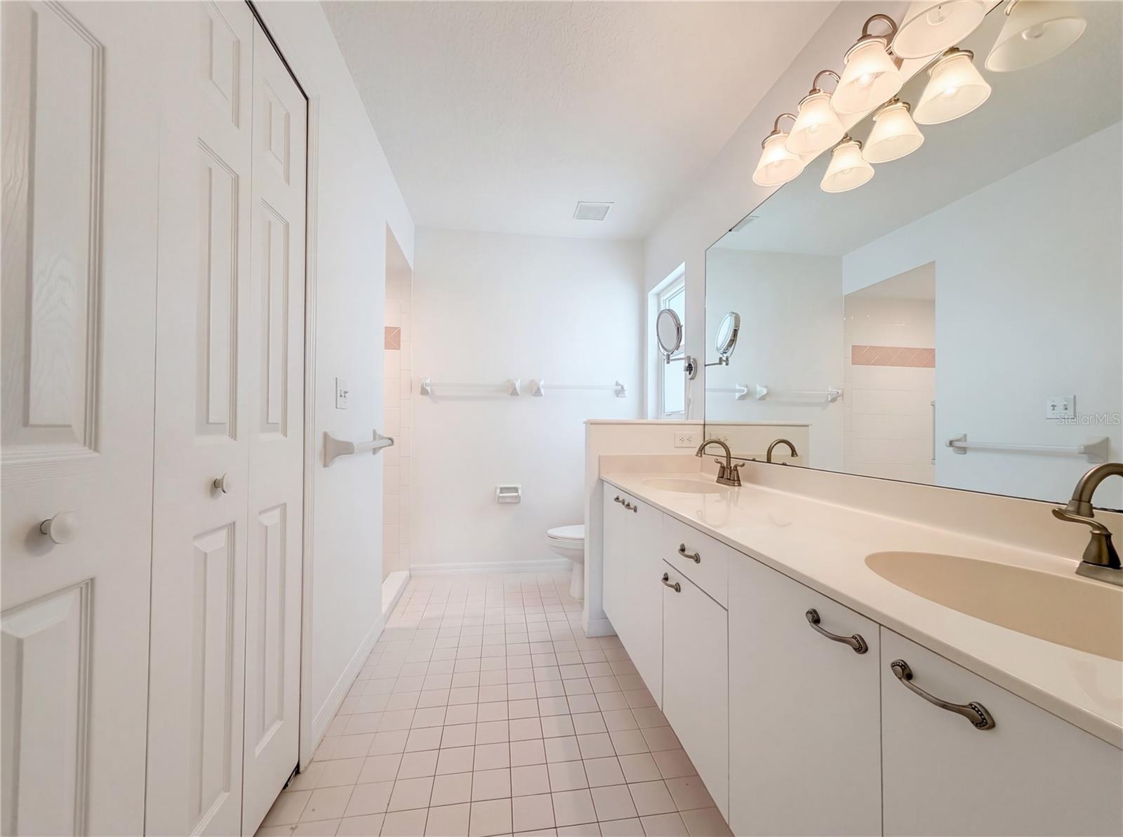 VILLAGE GREEN CLUB ESTATES - Residential