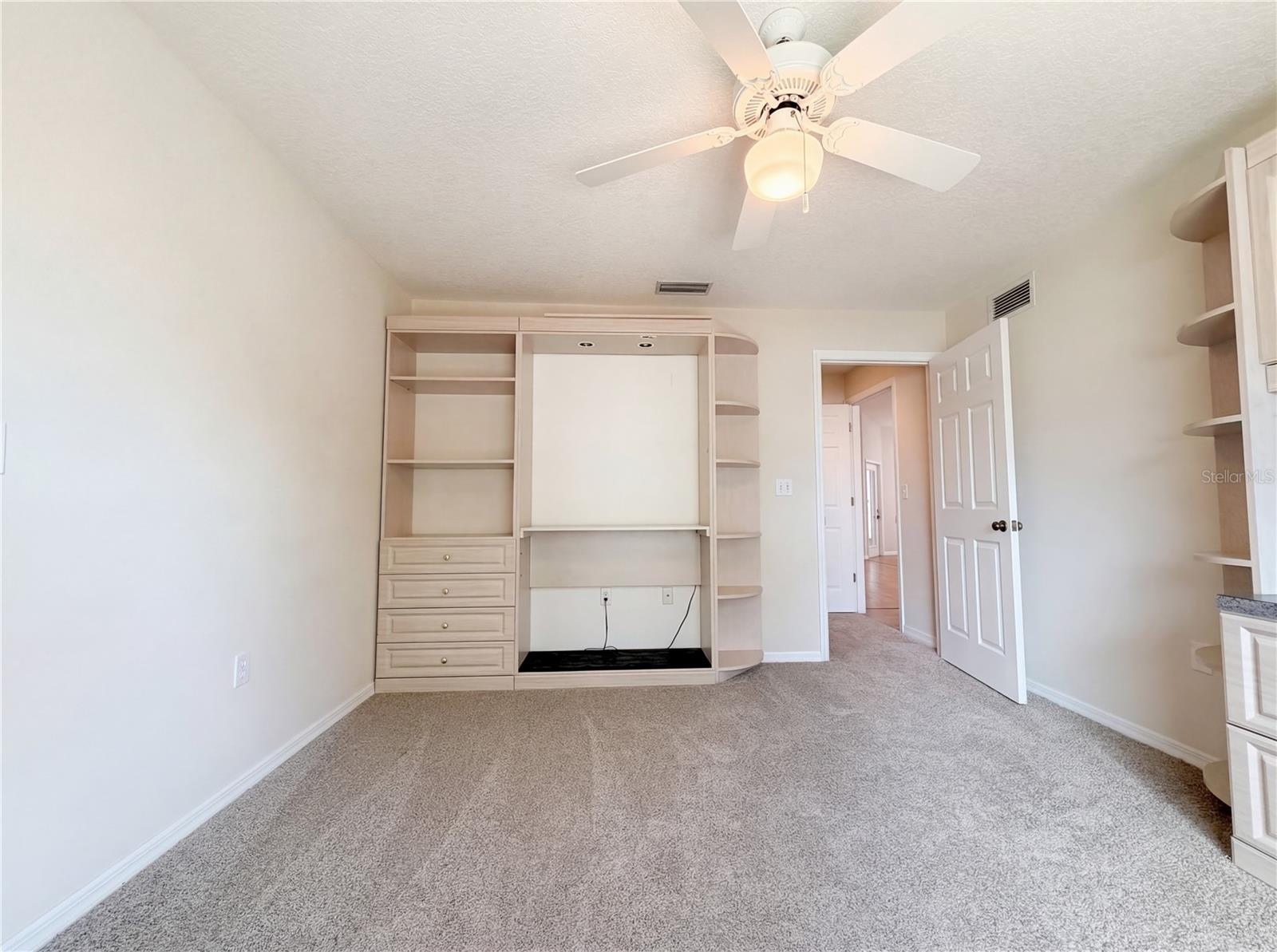 VILLAGE GREEN CLUB ESTATES - Residential