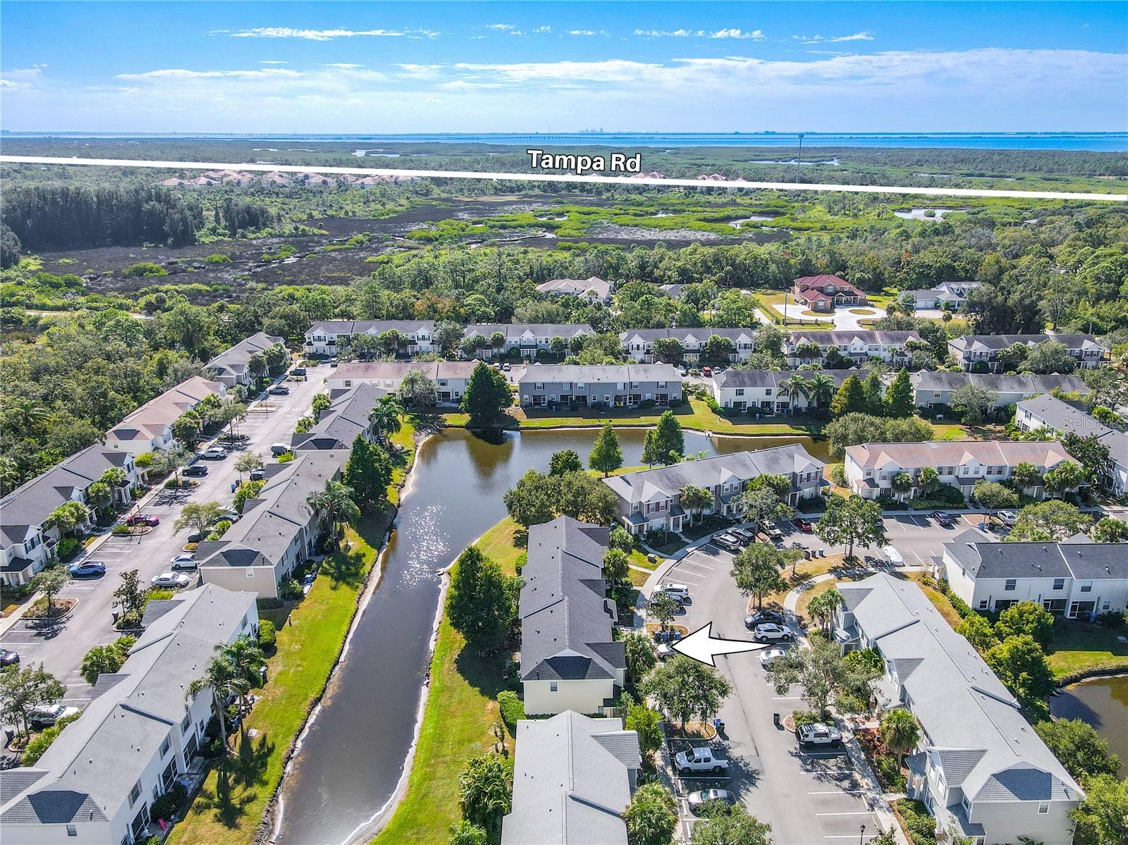 COUNTRY CHASE - Residential