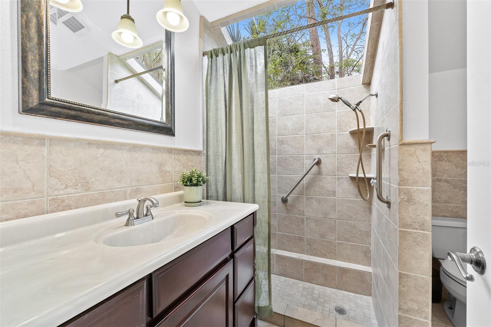 WOODBRIDGE AT THE SPGS UNIT 3 - Residential