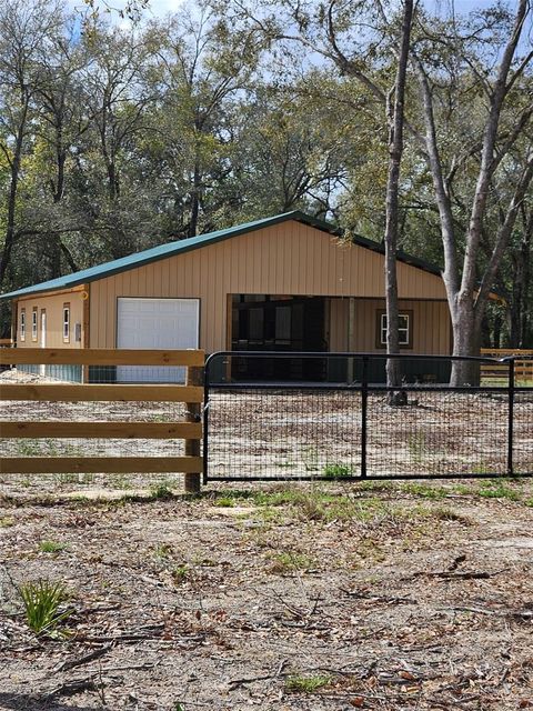 Tiny photo for 16010 SE 65th Street Road, Ocklawaha, FL 32179 (MLS # O6380526)