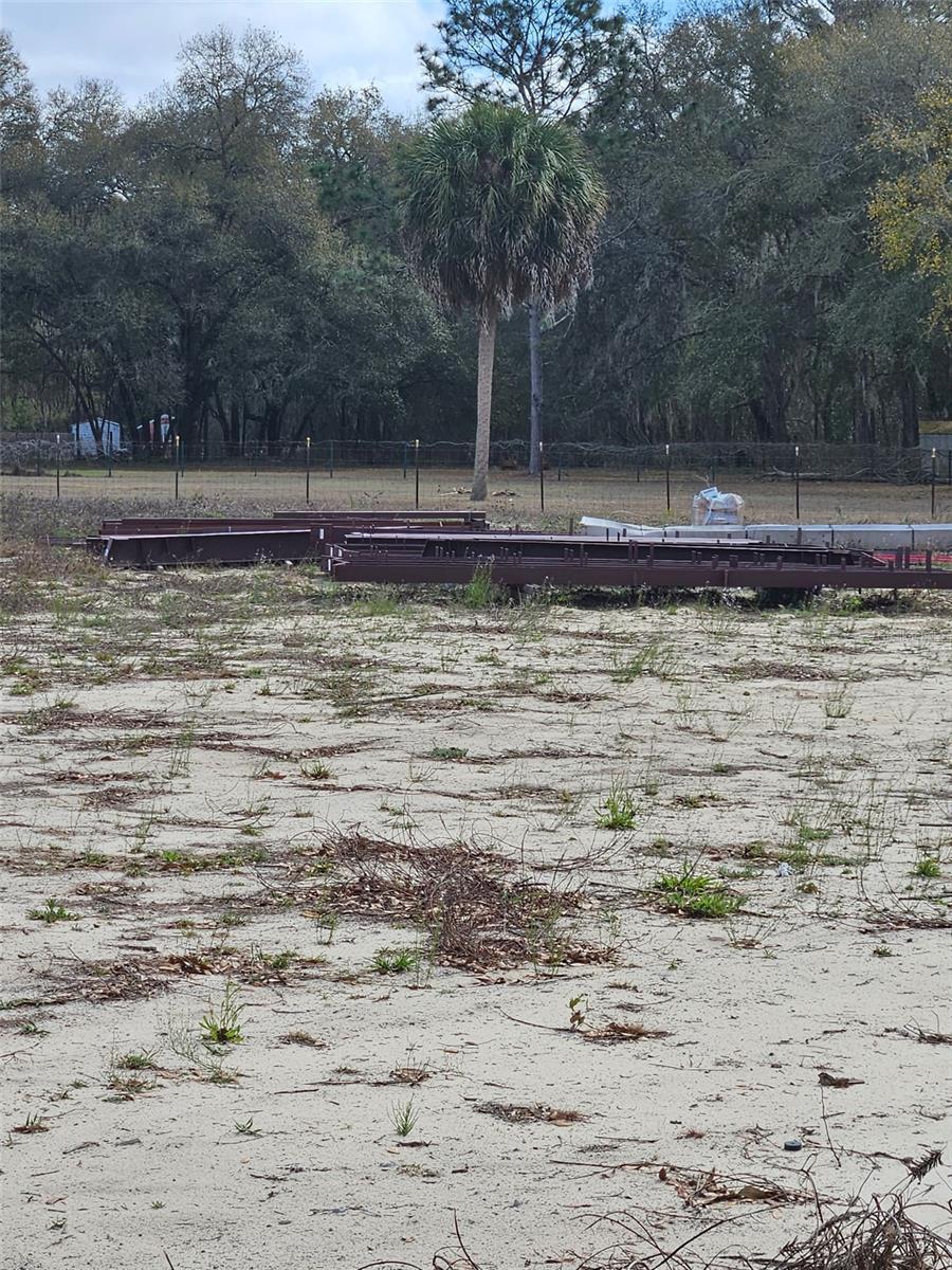 WOODS & LAKES RANCHETTES - Residential