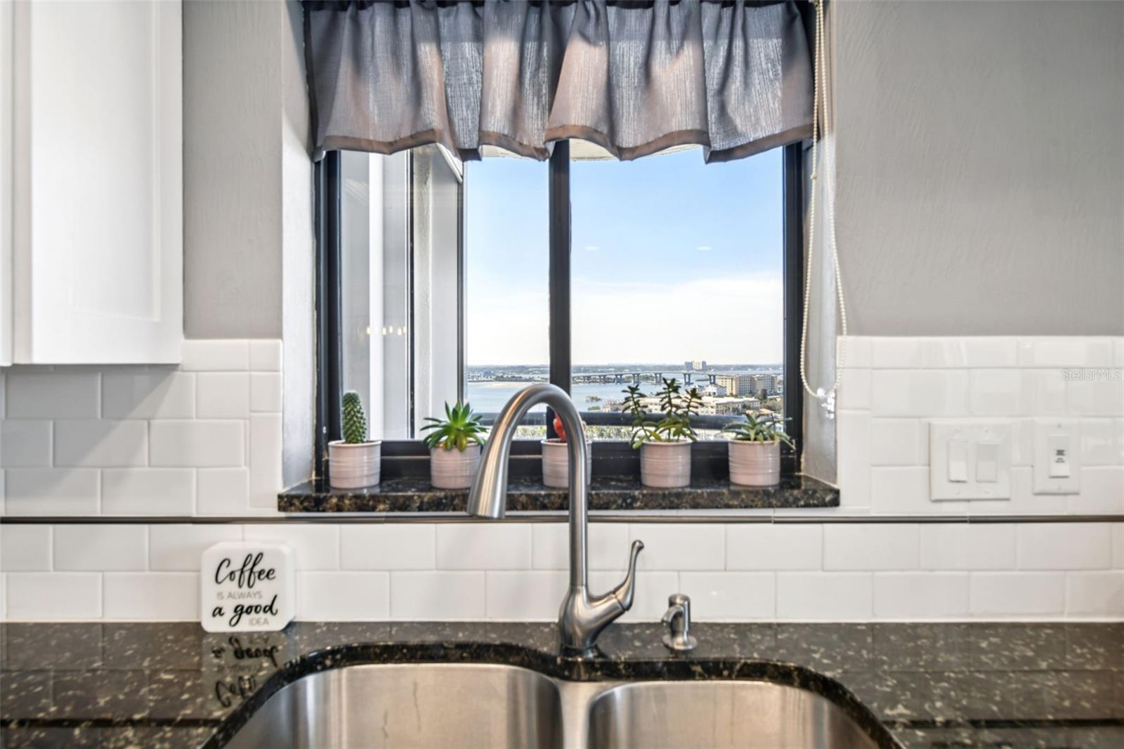 ASHLEY CONDO - Residential