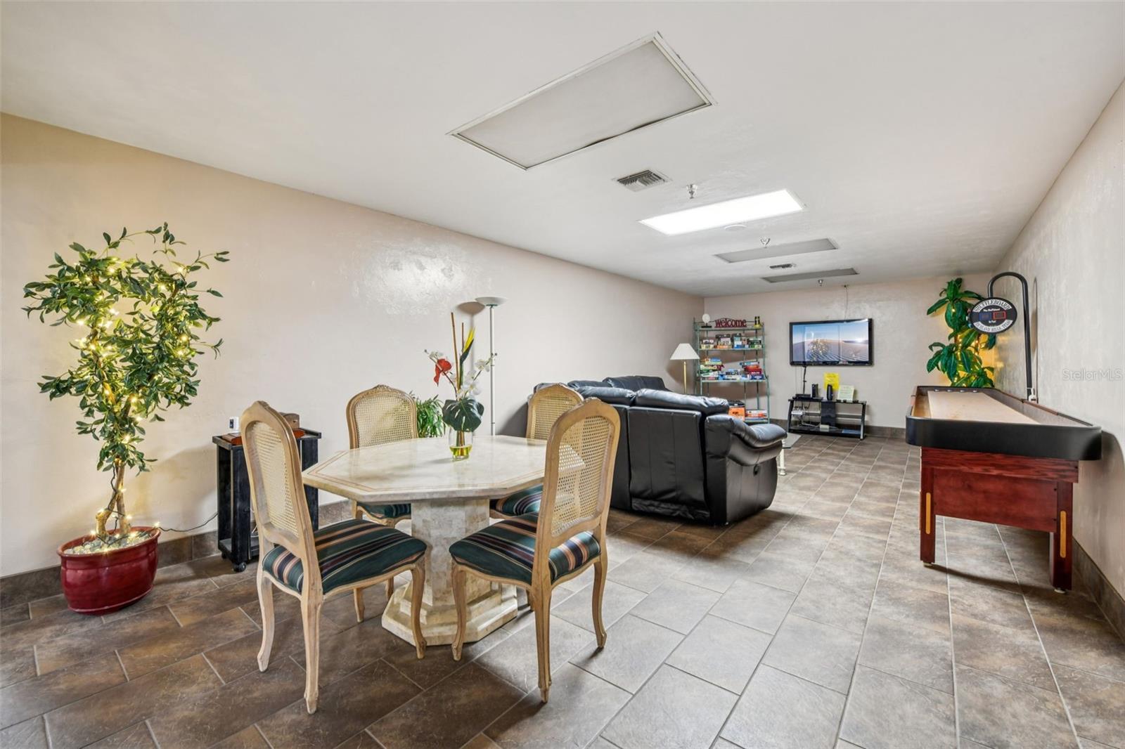 ASHLEY CONDO - Residential