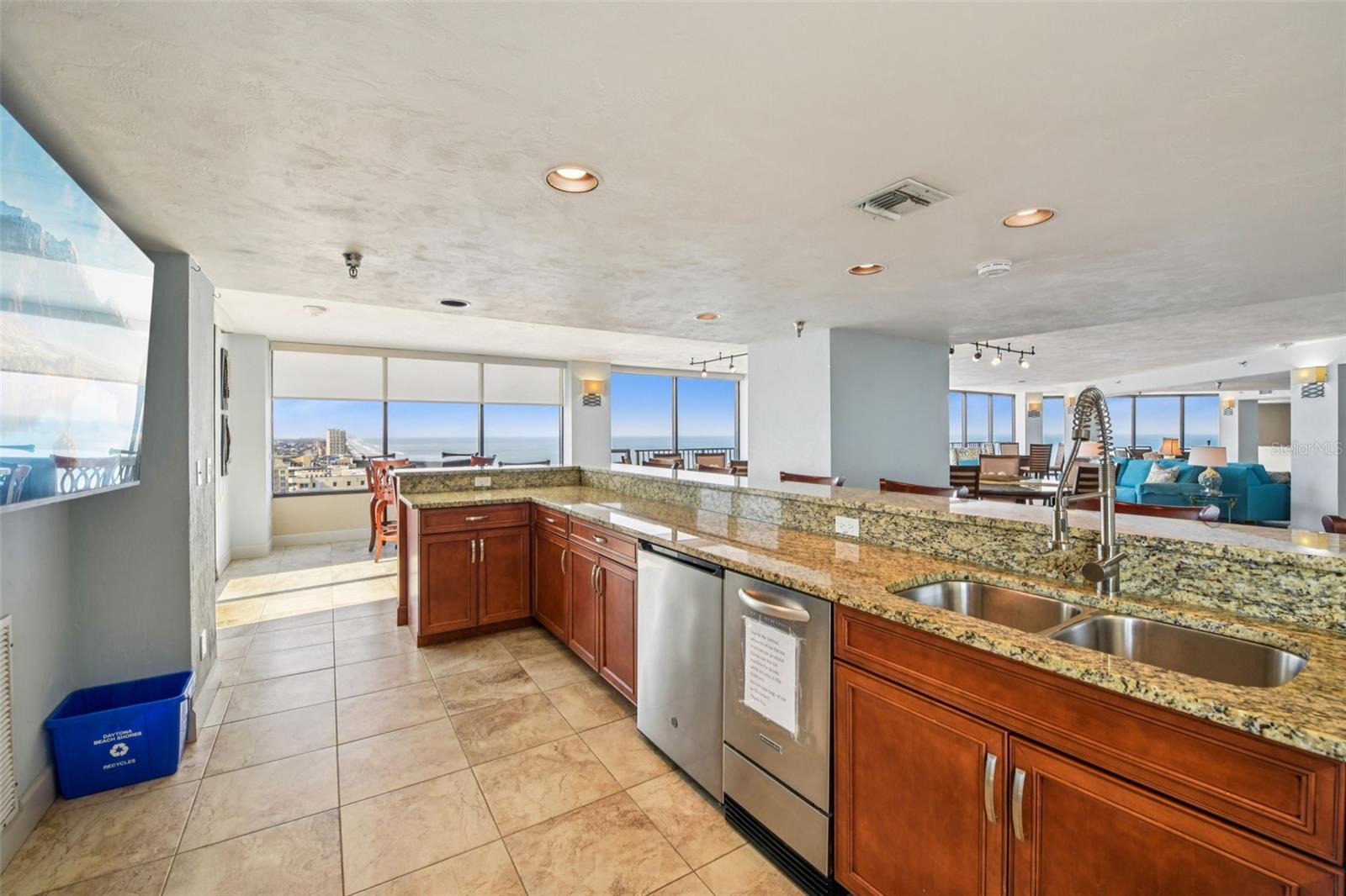 ASHLEY CONDO - Residential