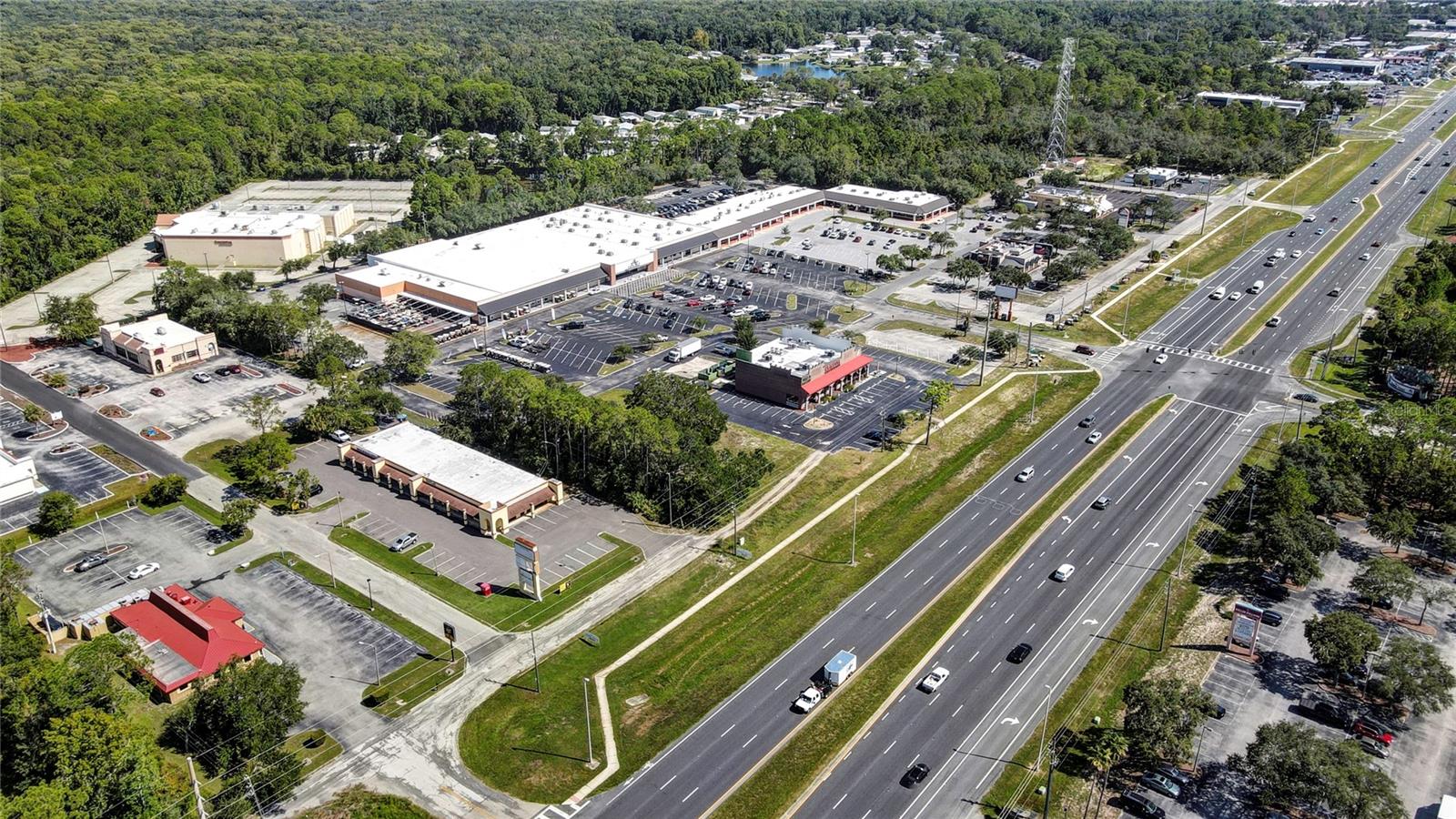 COMMERCIAL WAY COMMONS - Land