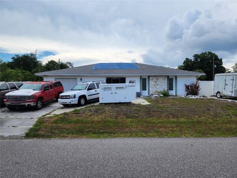 A home in PORT CHARLOTTE