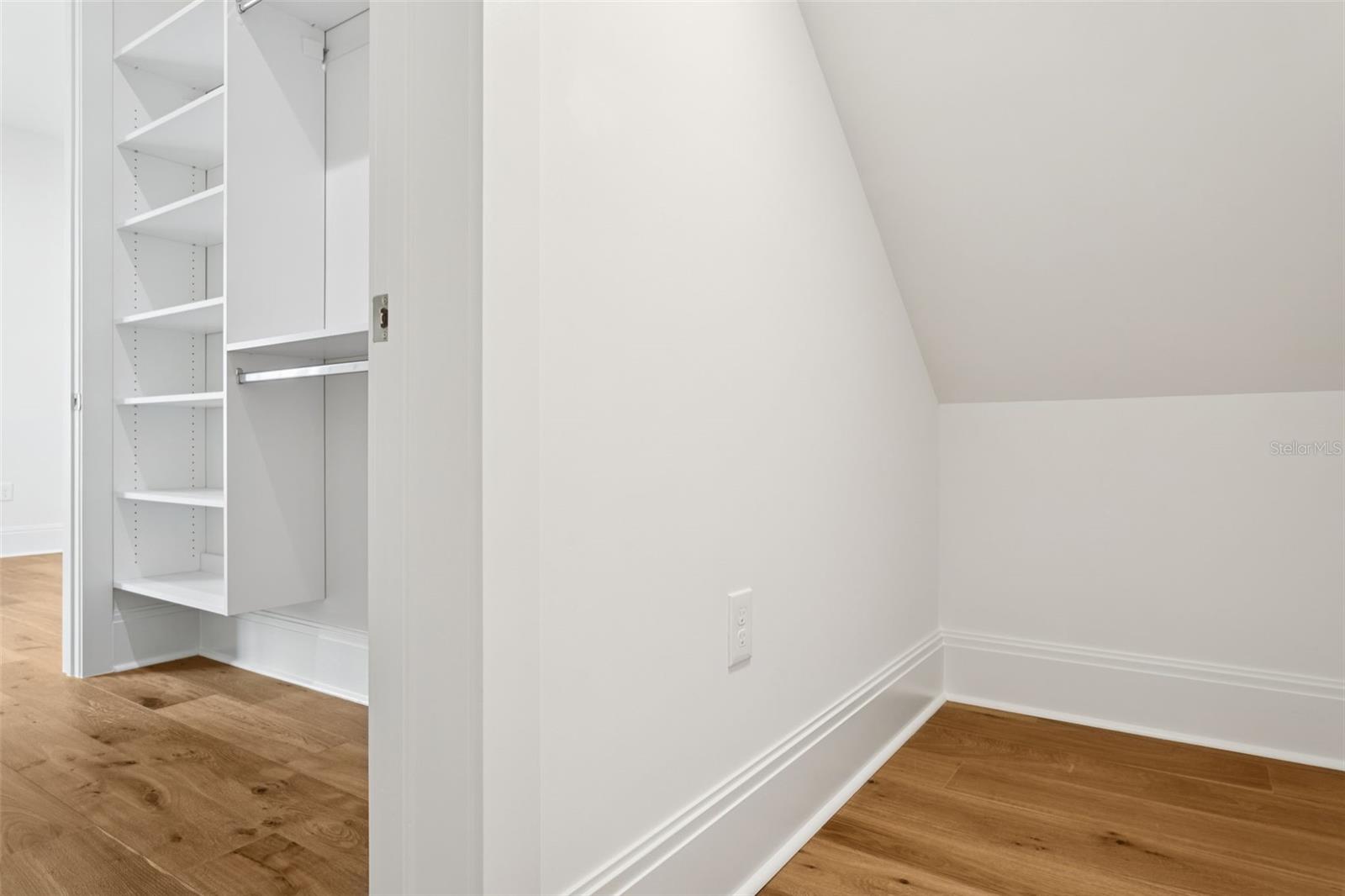 SUNSET PARK - Residential