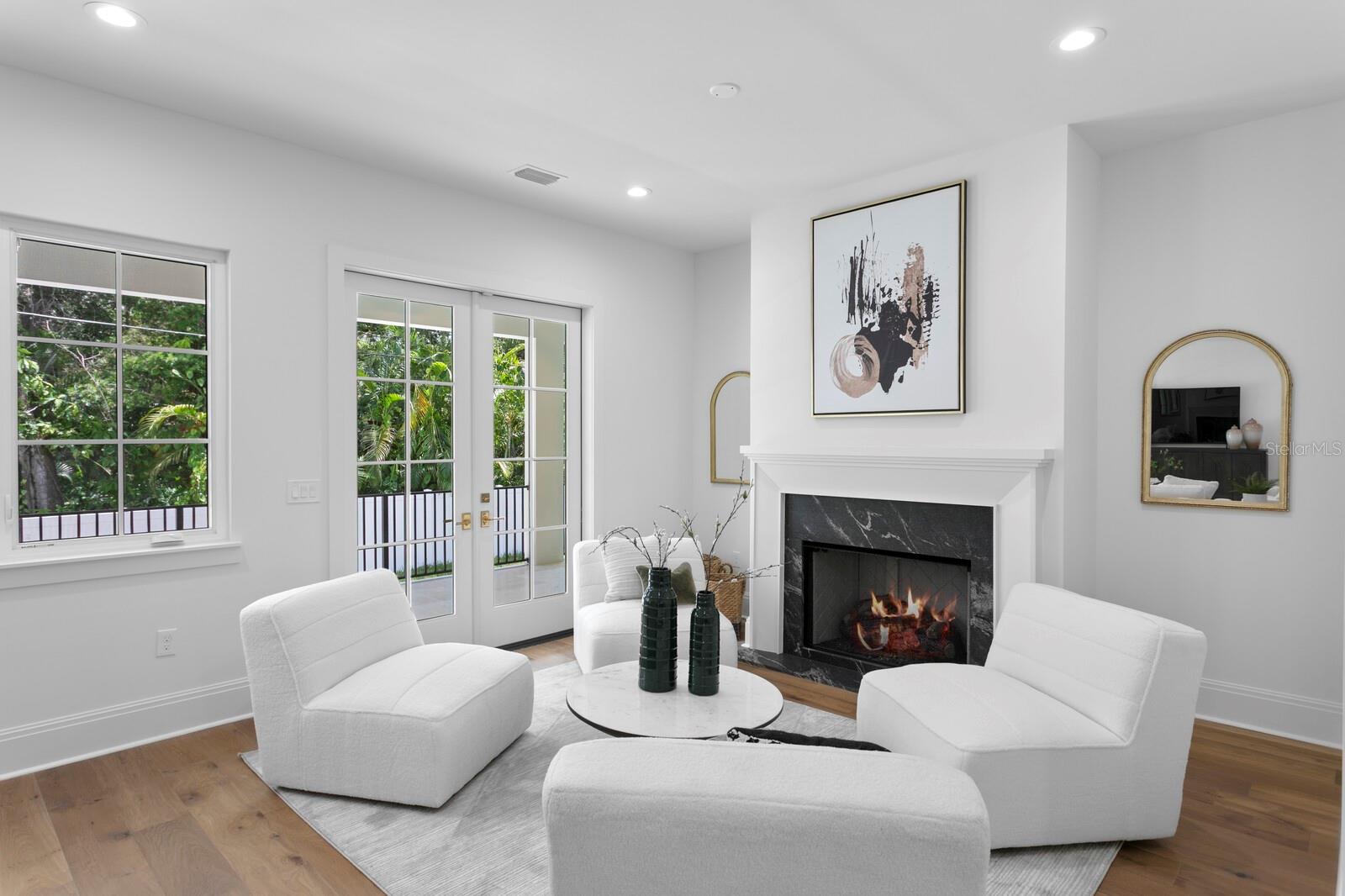 SUNSET PARK - Residential