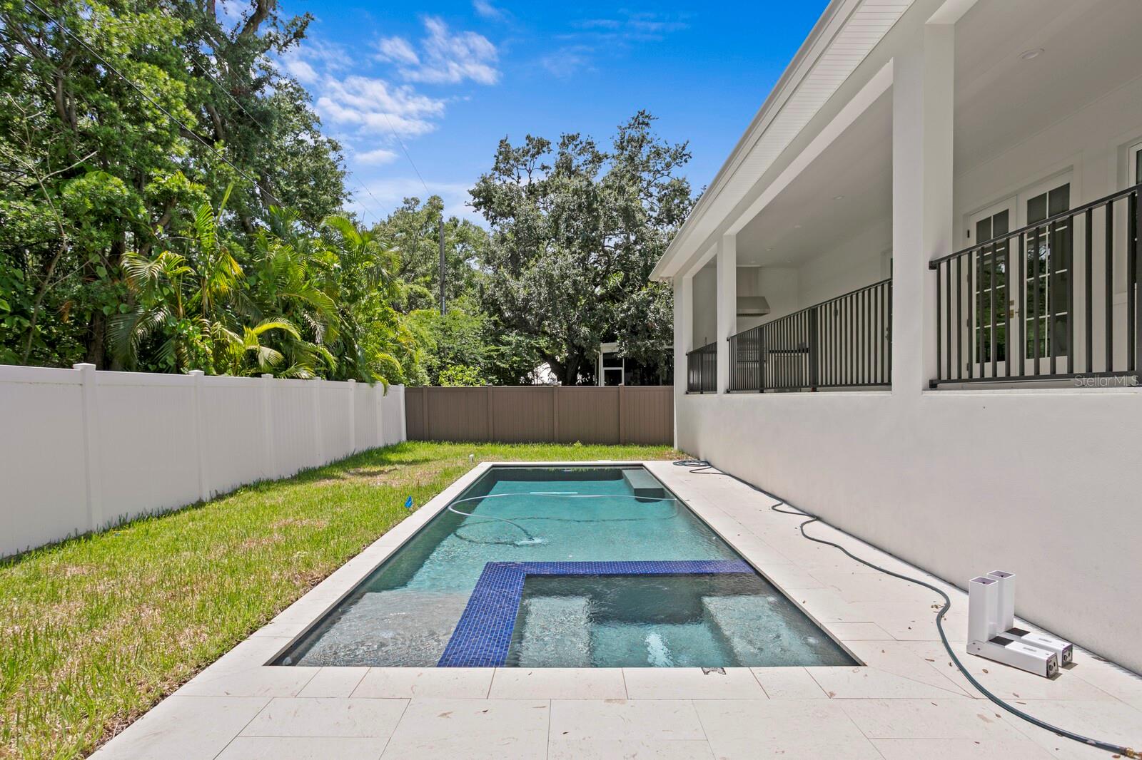 SUNSET PARK - Residential