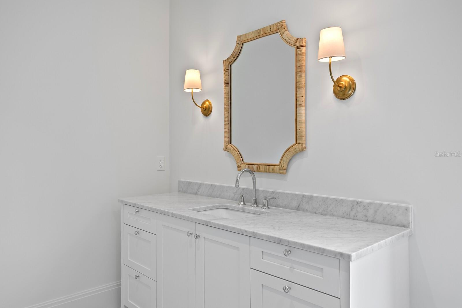 SUNSET PARK - Residential