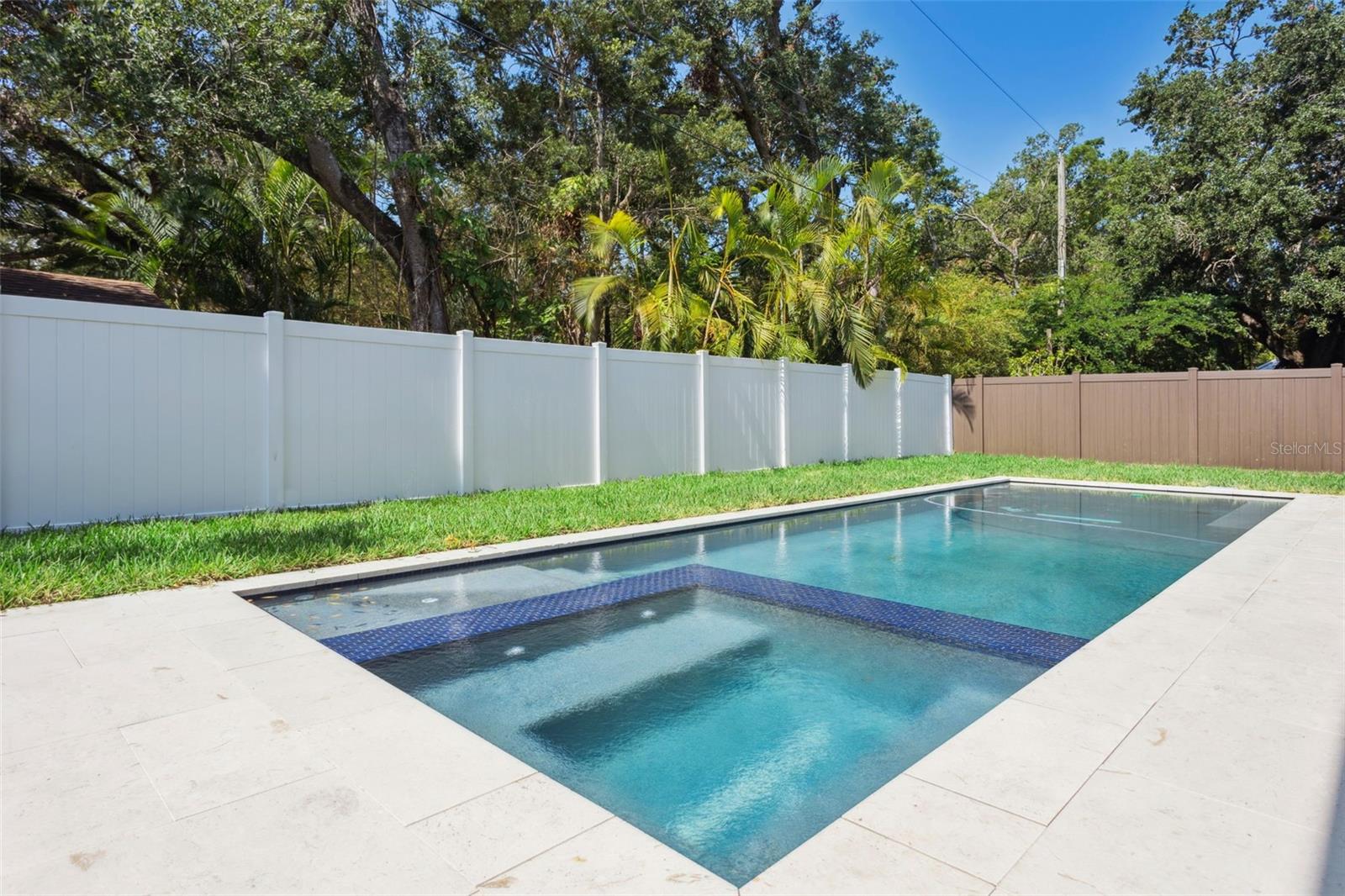 SUNSET PARK - Residential