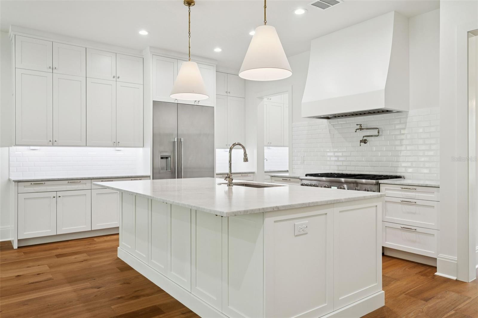 SUNSET PARK - Residential