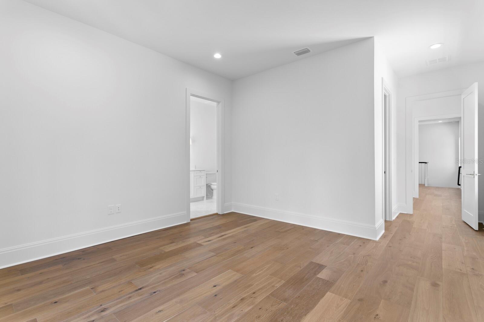 SUNSET PARK - Residential