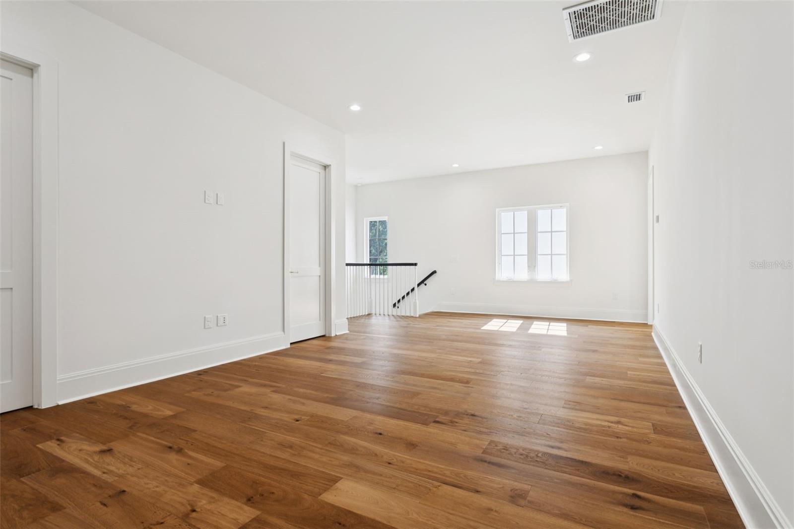 SUNSET PARK - Residential