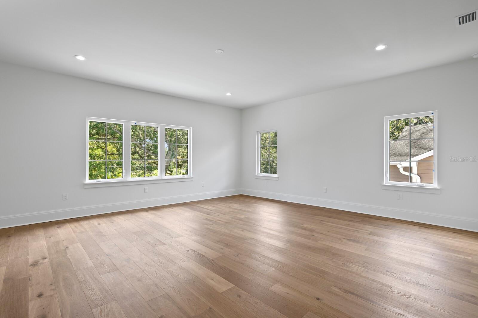 SUNSET PARK - Residential