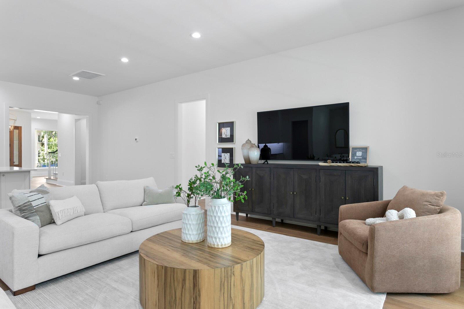 SUNSET PARK - Residential