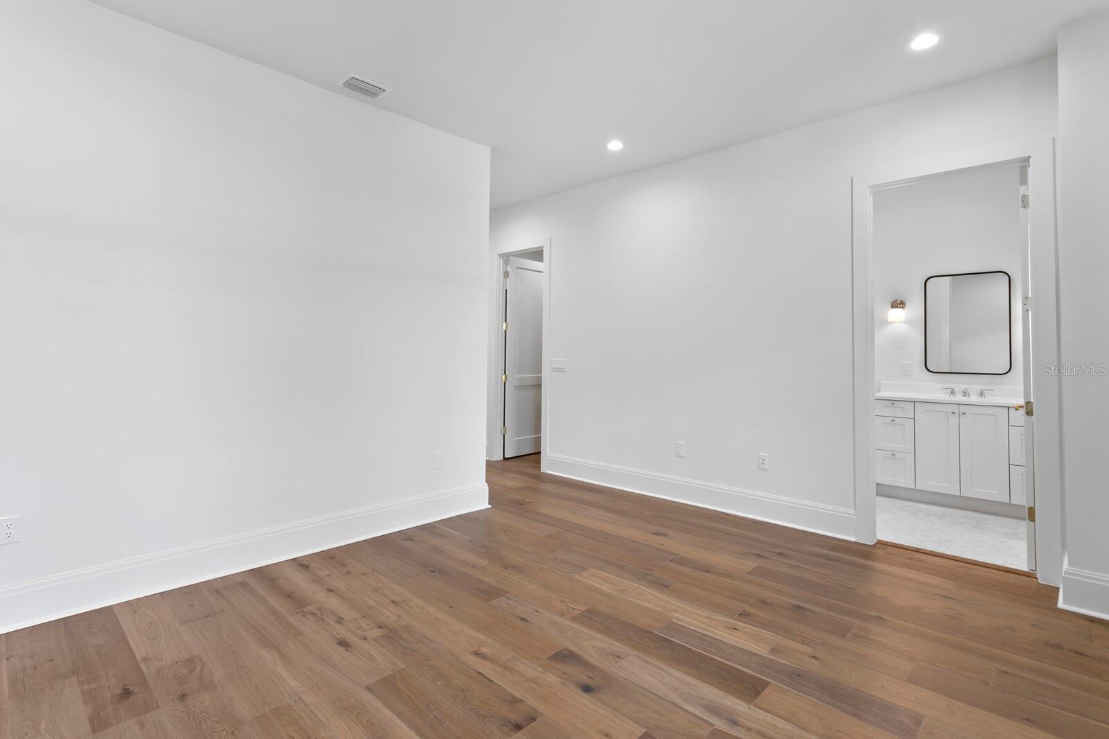 SUNSET PARK - Residential