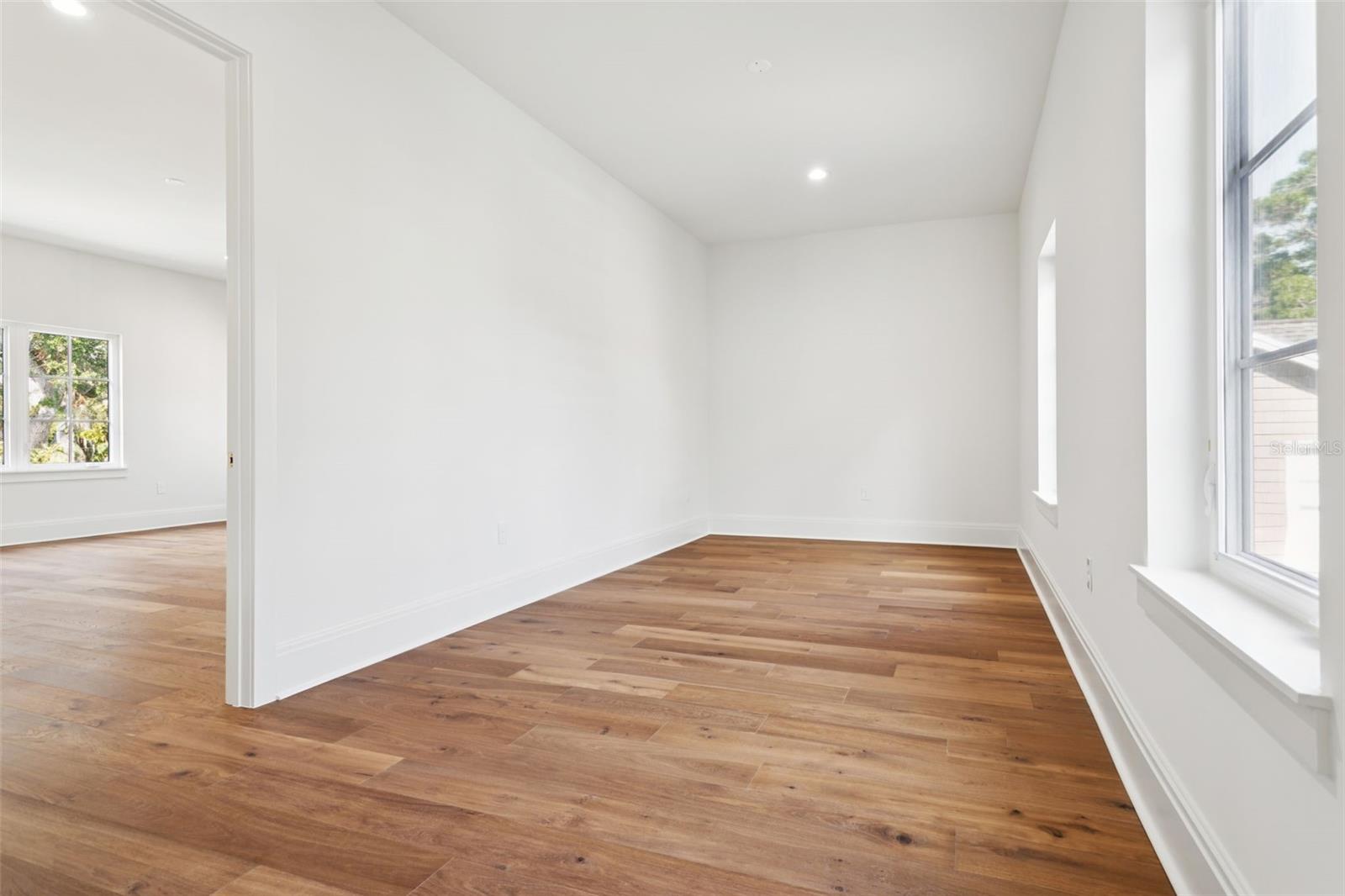 SUNSET PARK - Residential