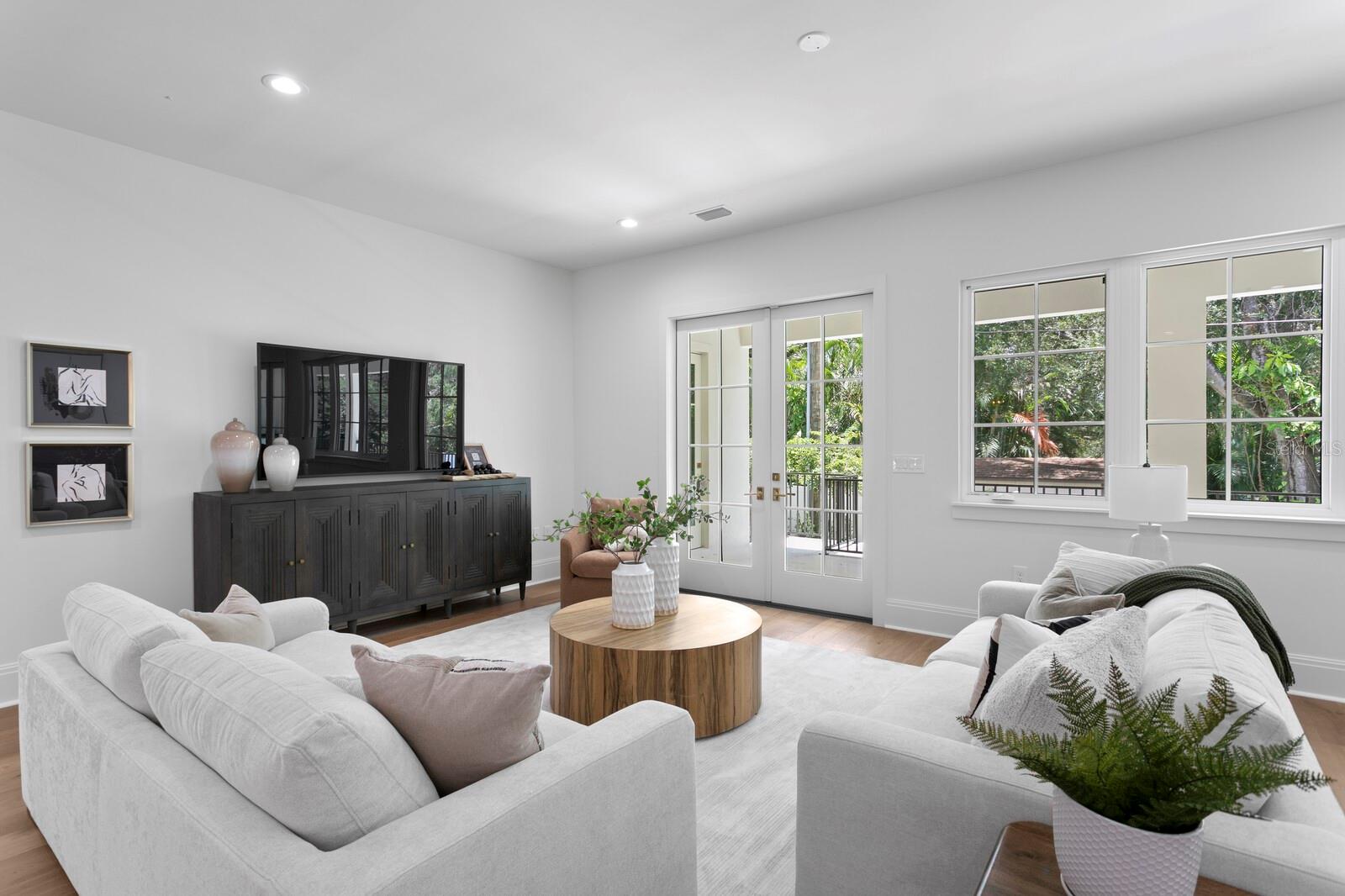 SUNSET PARK - Residential