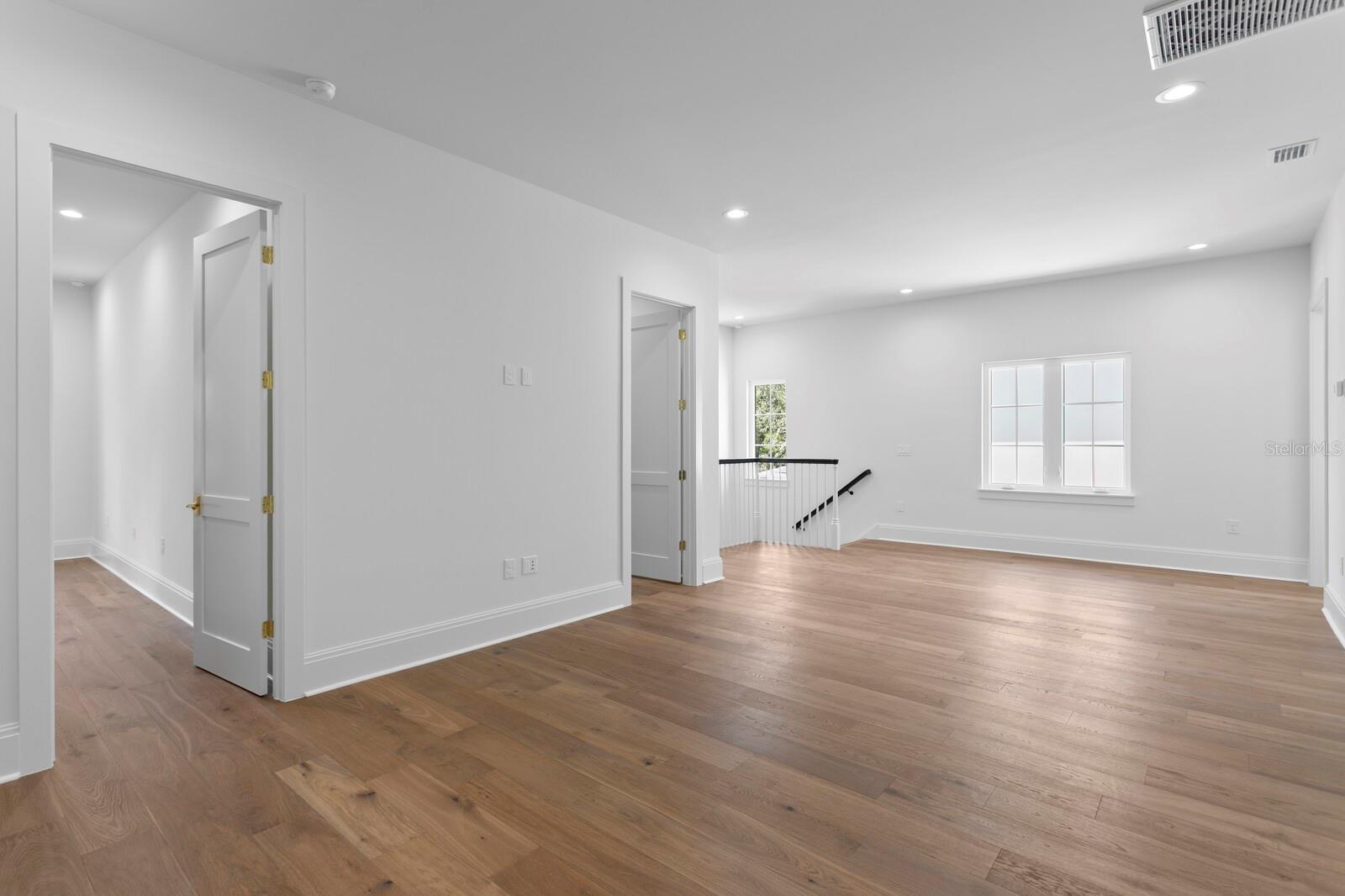 SUNSET PARK - Residential