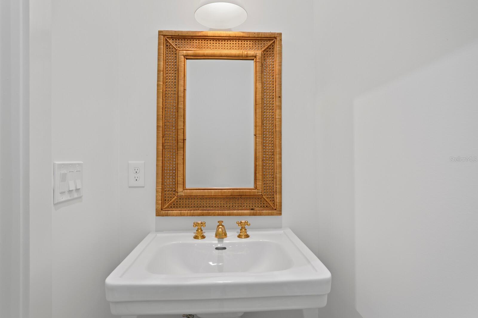 SUNSET PARK - Residential