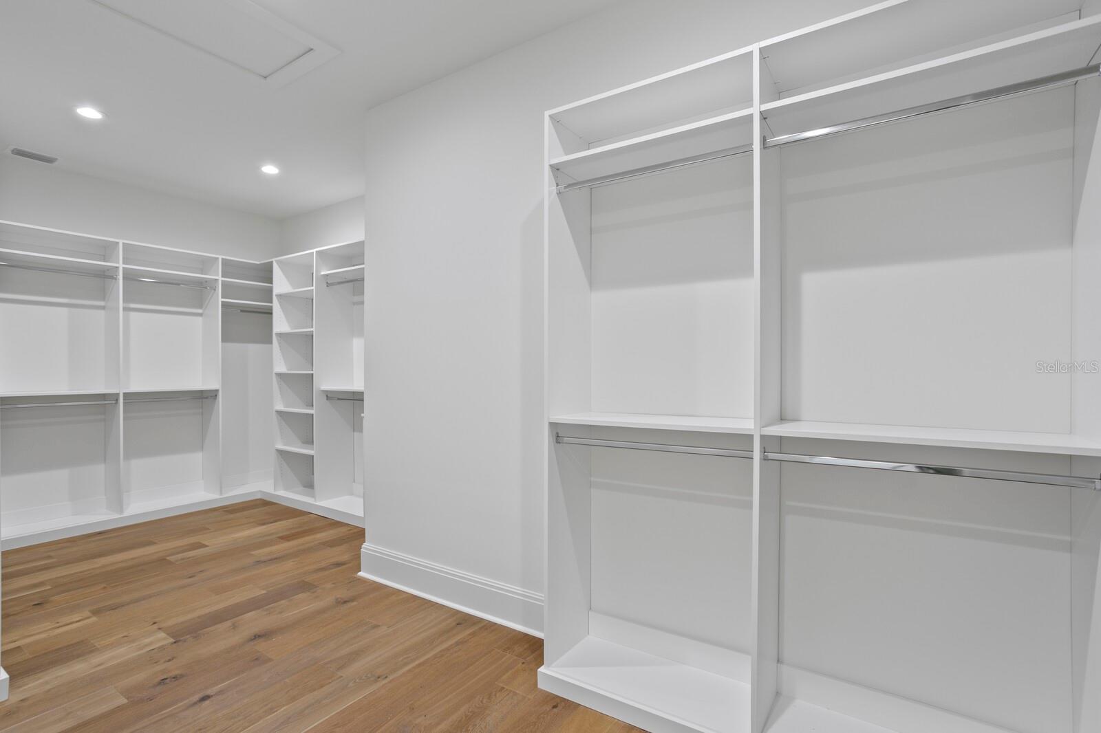 SUNSET PARK - Residential