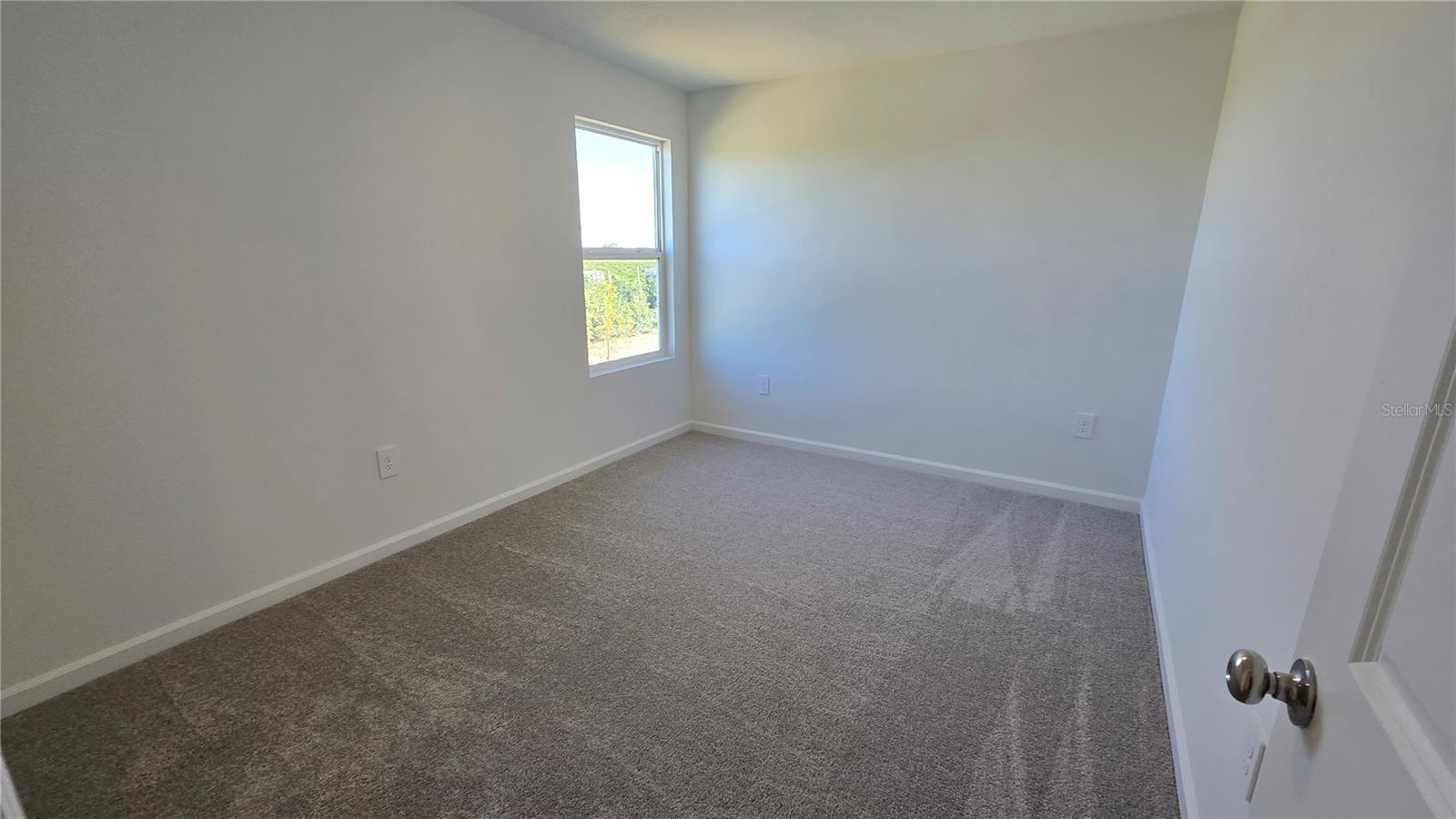 PEACE CREEK RESERVE 40'S - Residential Lease