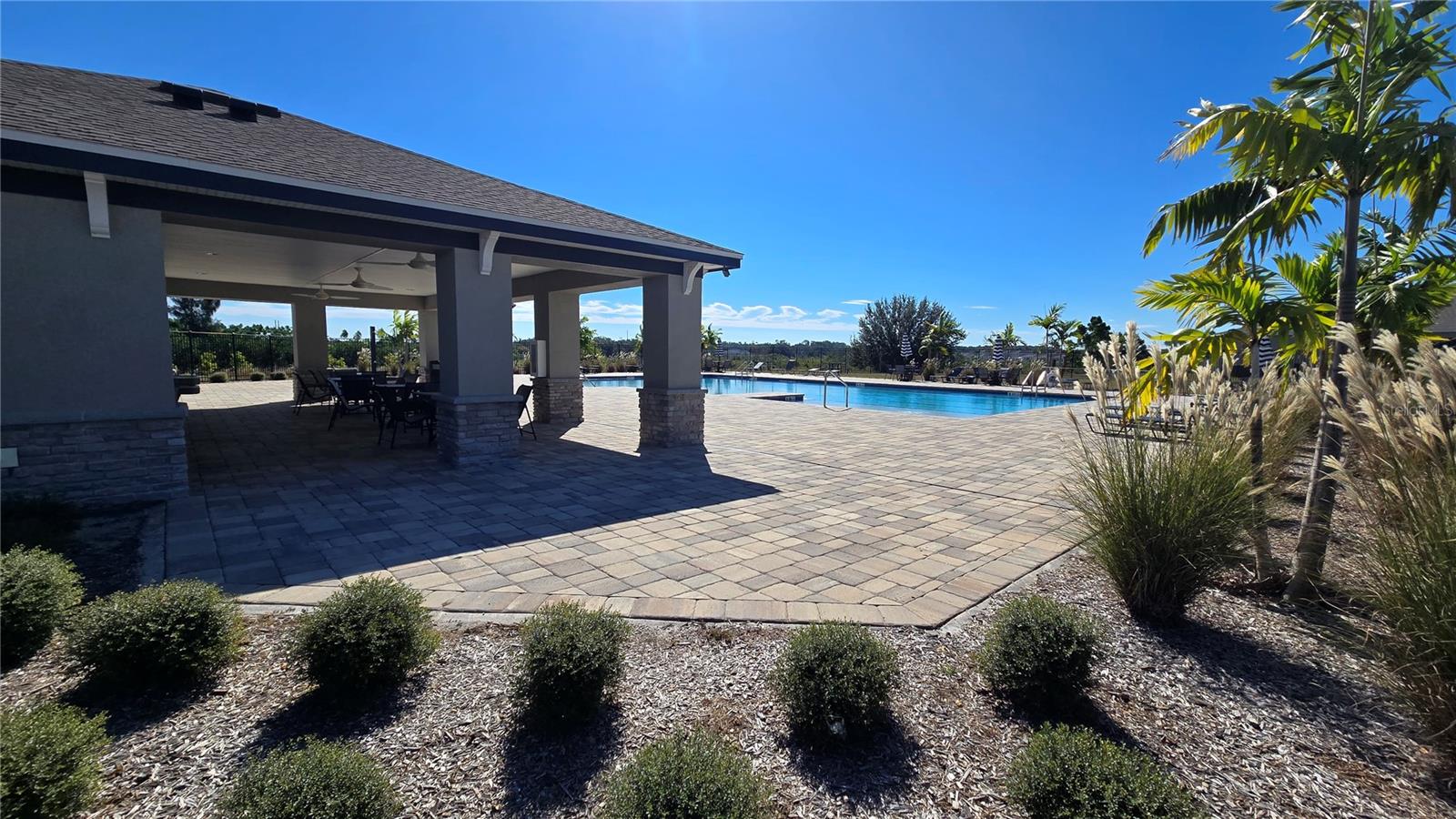 PEACE CREEK RESERVE 40'S - Residential Lease