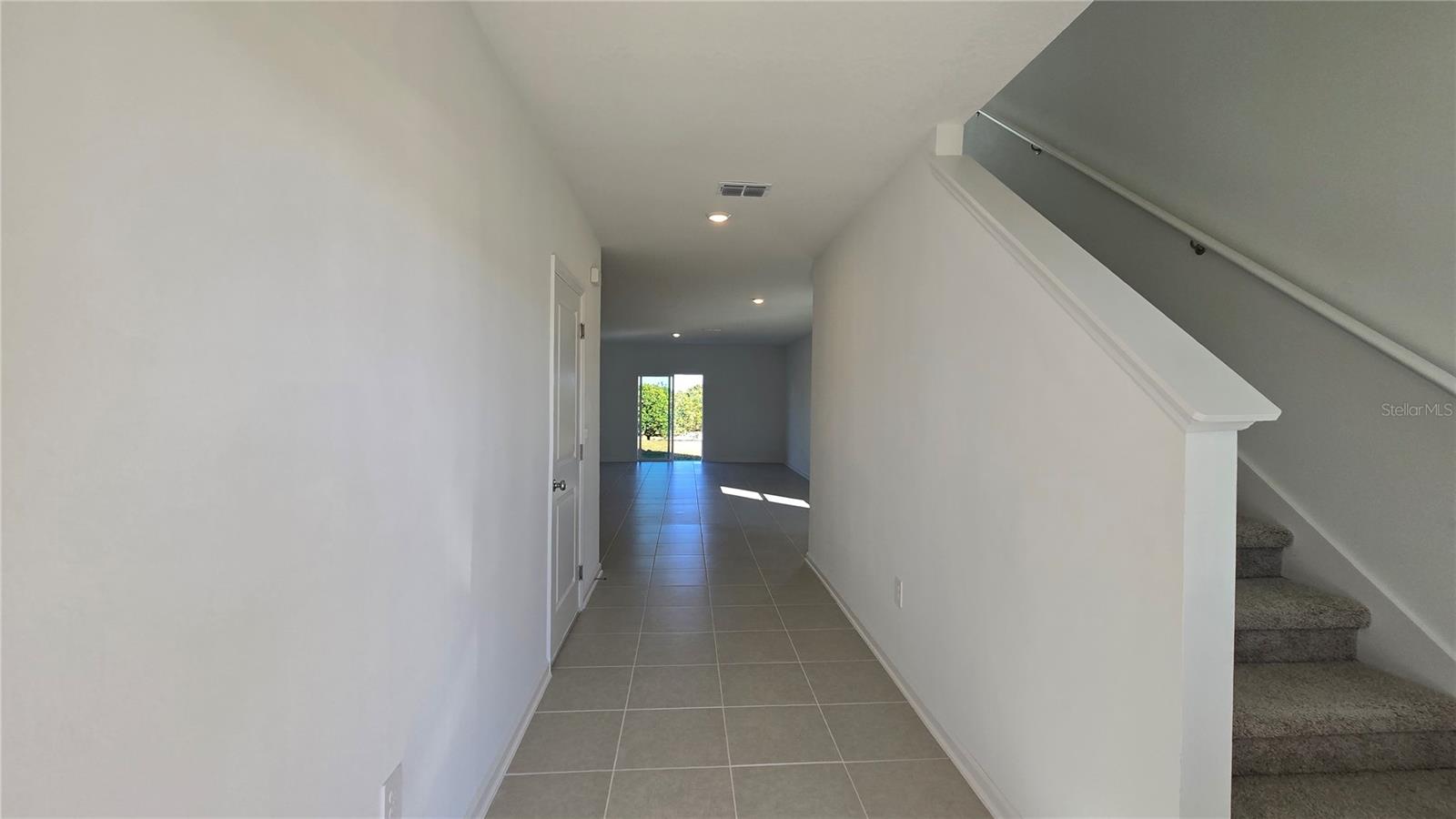 PEACE CREEK RESERVE 40'S - Residential Lease