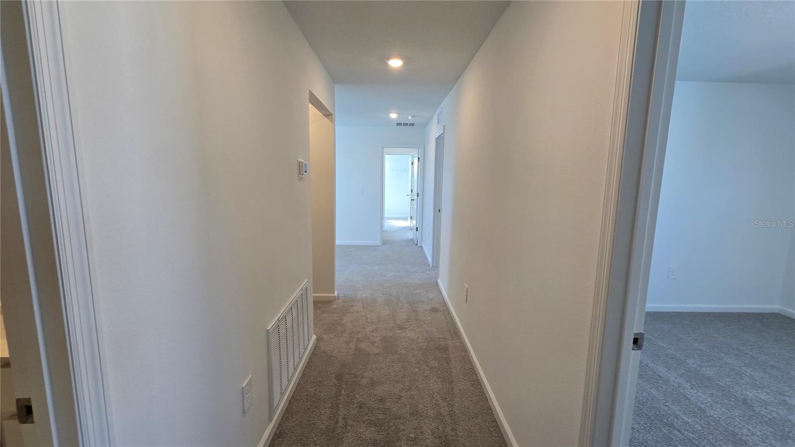 PEACE CREEK RESERVE 40'S - Residential Lease