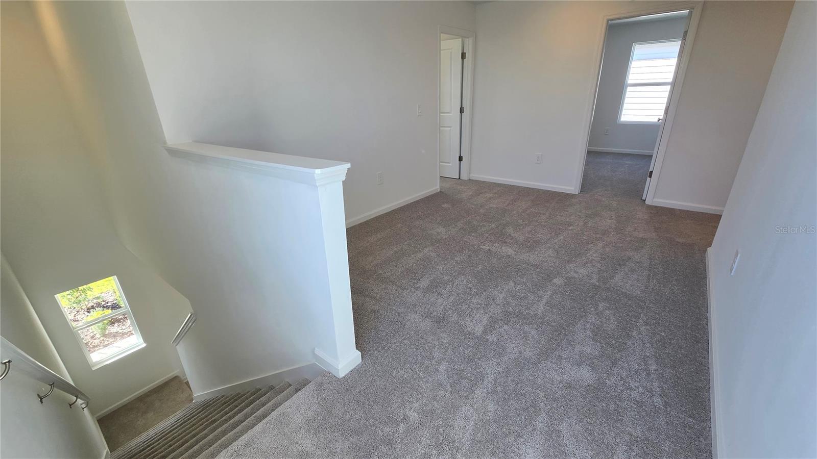 PEACE CREEK RESERVE 40'S - Residential Lease