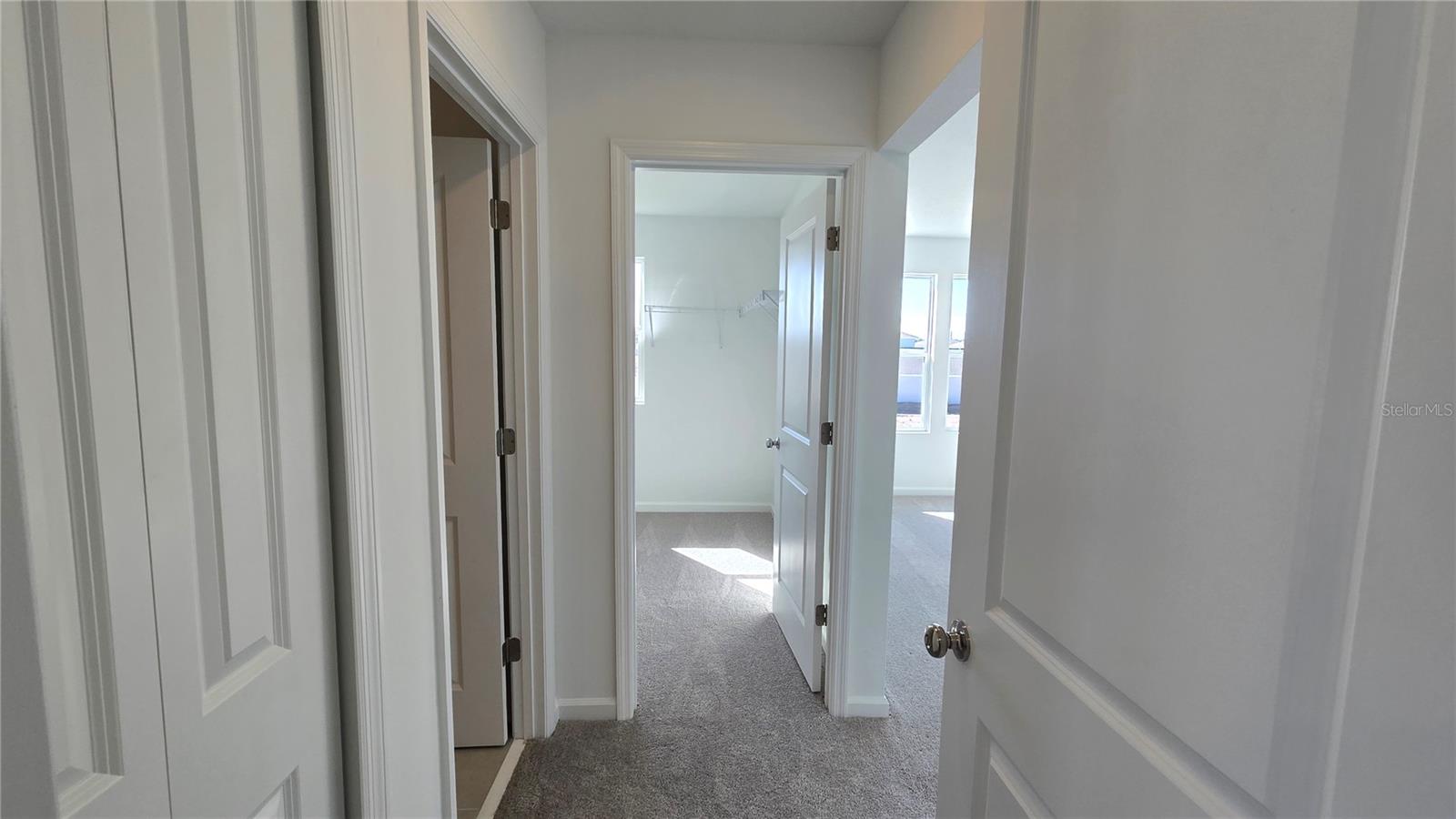 PEACE CREEK RESERVE 40'S - Residential Lease