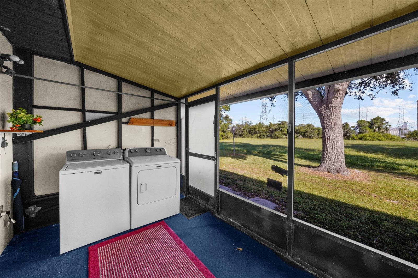 HILL CREST VILLAS - Residential