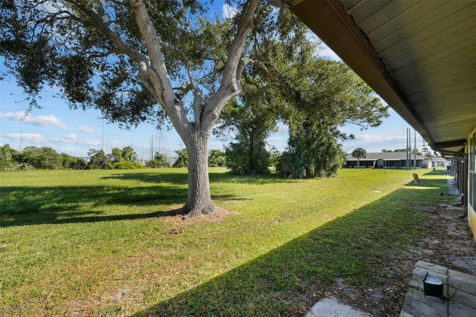 HILL CREST VILLAS - Residential