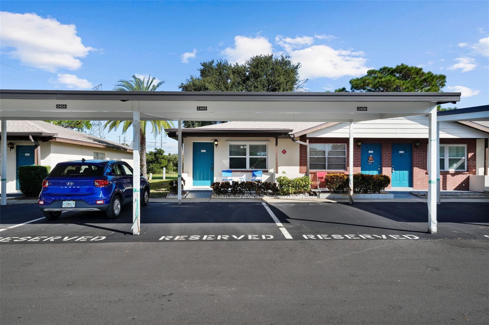 HILL CREST VILLAS - Residential