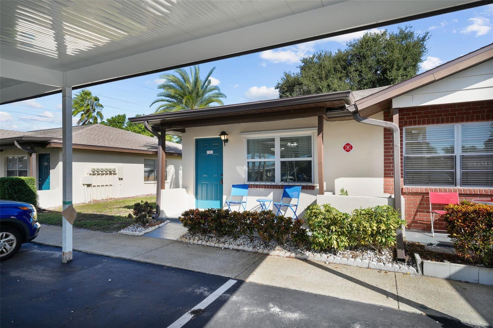 HILL CREST VILLAS - Residential