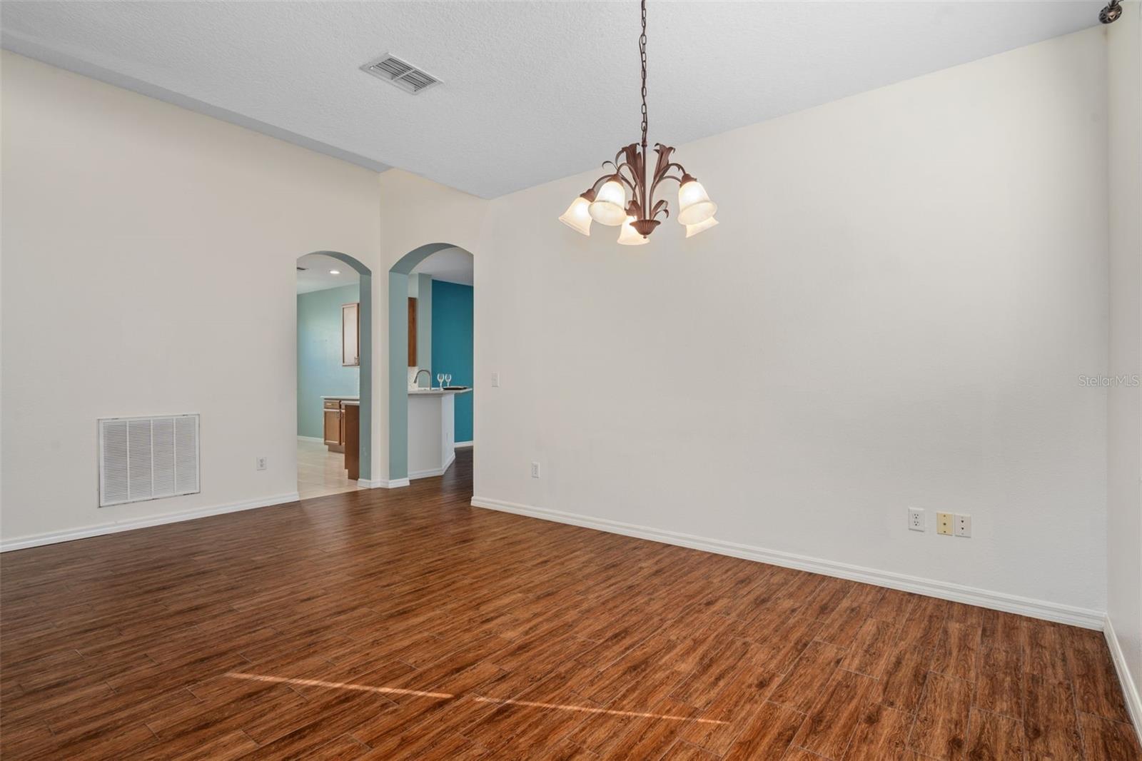 SPRING RIDGE - Residential