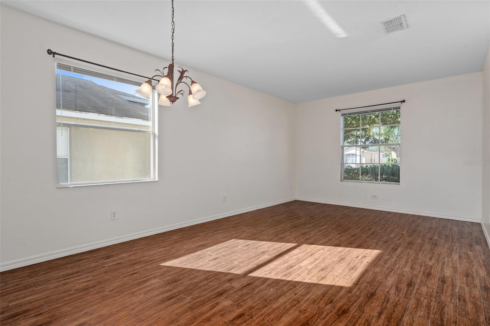 SPRING RIDGE - Residential